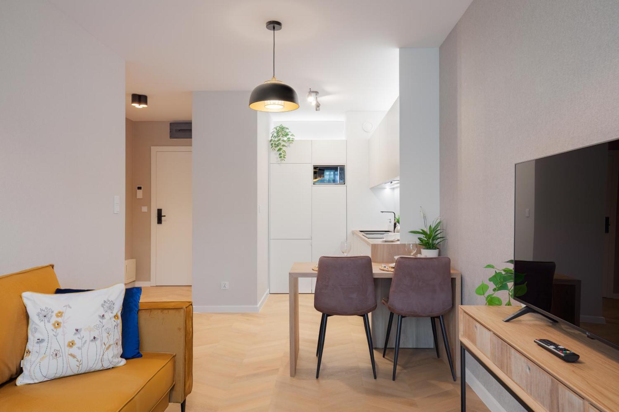 Metropolis Old Town Apartments Краків Екстер'єр фото