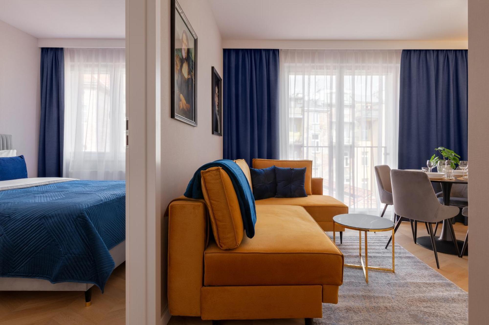 Metropolis Old Town Apartments Краків Екстер'єр фото