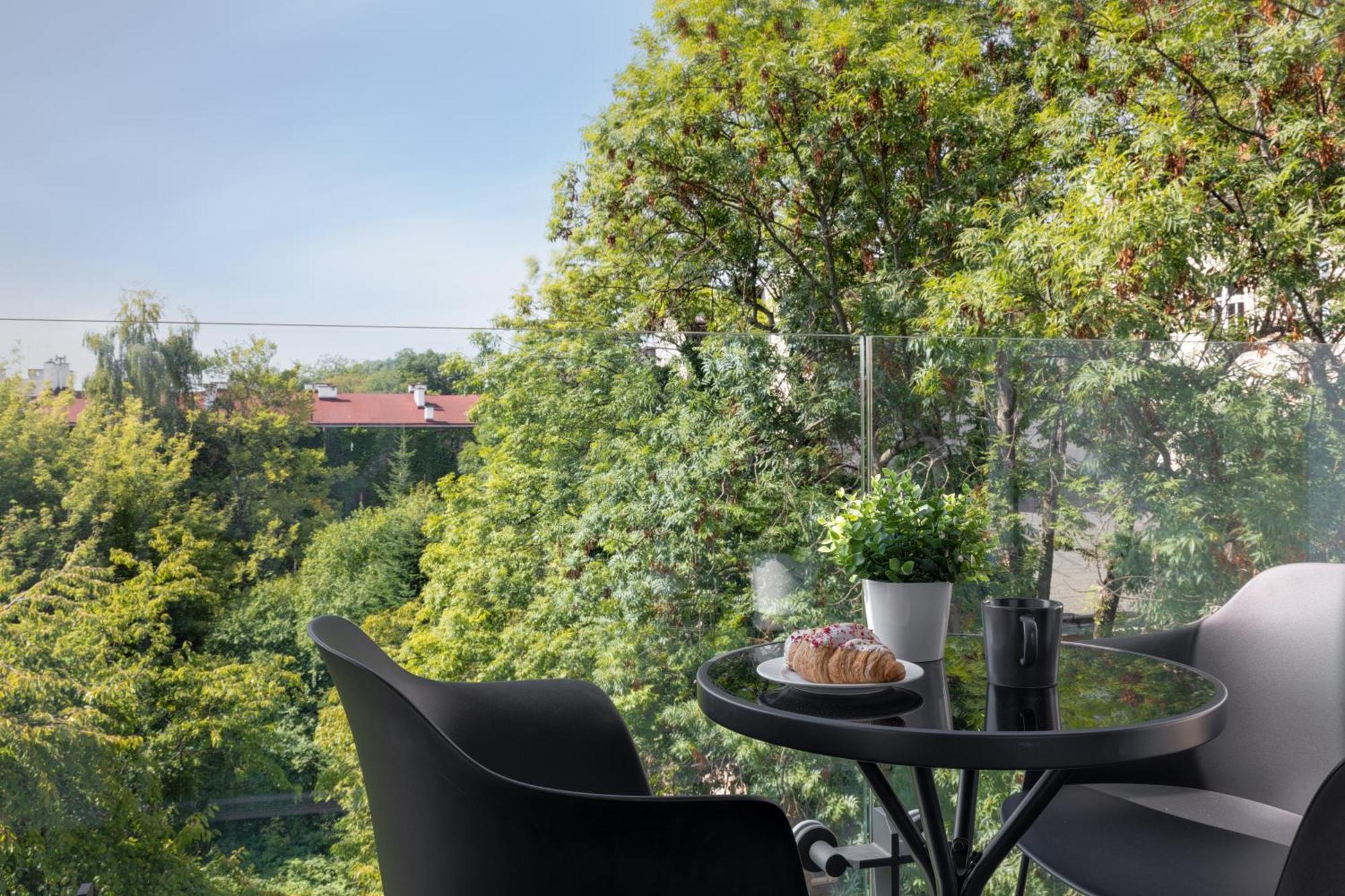 Metropolis Old Town Apartments Краків Екстер'єр фото