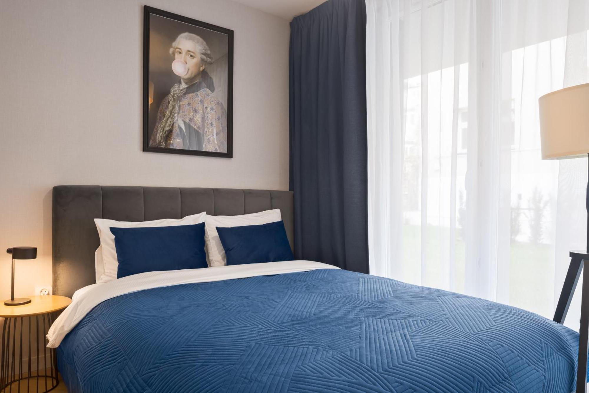 Metropolis Old Town Apartments Краків Екстер'єр фото